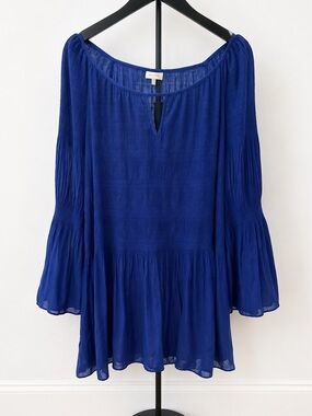 NWT Avenue Royal Blue Top